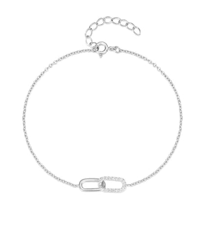 Elegant Interlocking Link Design Bracelet